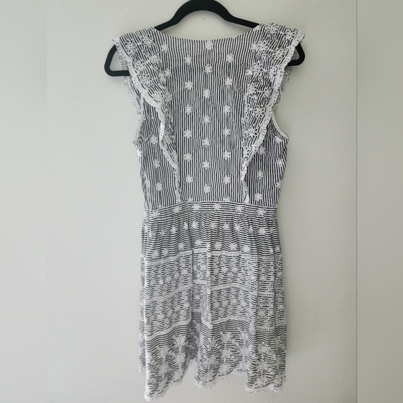 Willow and Clay striped floral embrodiered dress - Picture 2 of 4